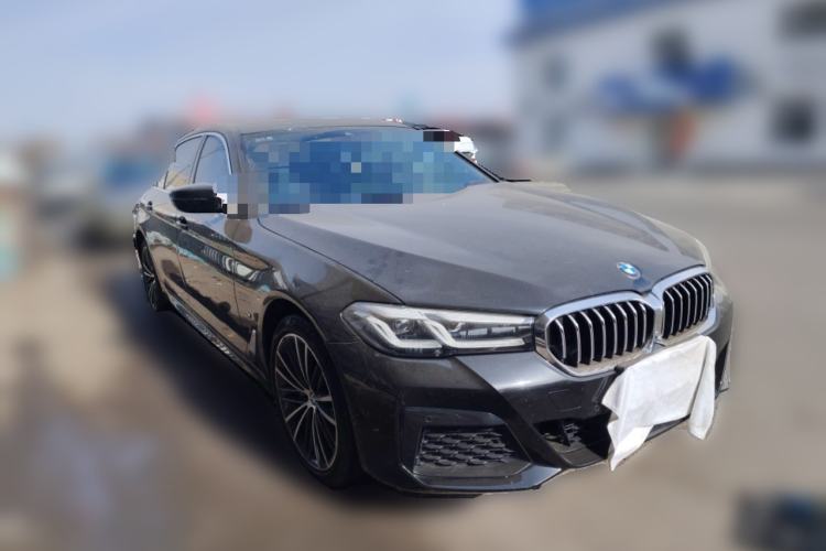 Used BMW 5 Series 2023 530Li Leading Model M Sport Package Front Right 45 Deg