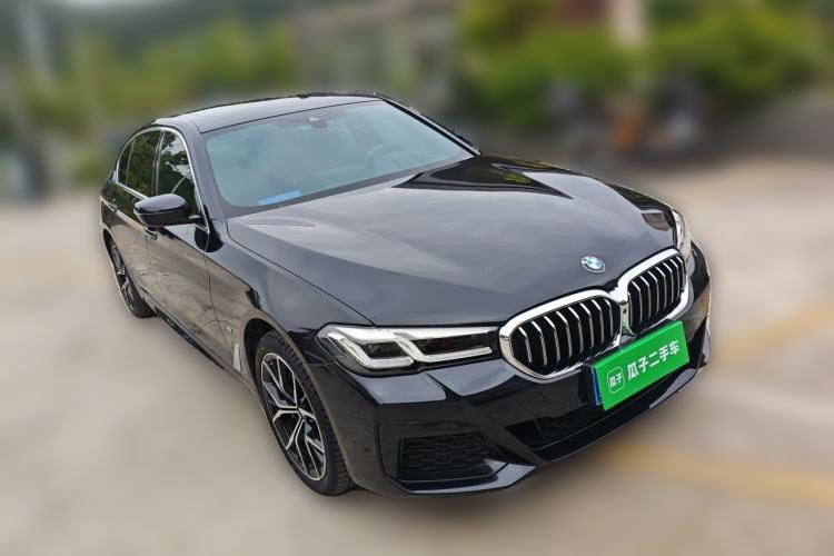 Used BMW 5 Series 2023 Restyled 530Li Luxury Edition M Sport Package Front Right 45 Deg