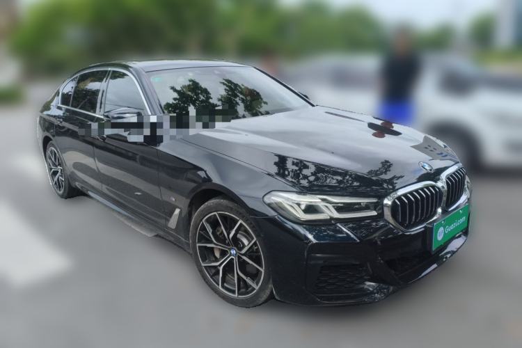 Used BMW 5 Series 2023 530Li Luxury Edition M Sport Package Front Right 45 Deg