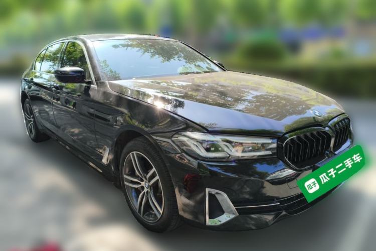 Used BMW 5 Series 2023 530Li Leading Edition Luxury Package Front Right 45 Deg