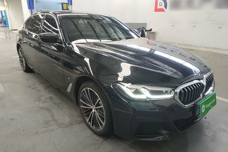 Used BMW 5 Series 2023 530Li Leading Model M Sport Package Front Right 45 Deg