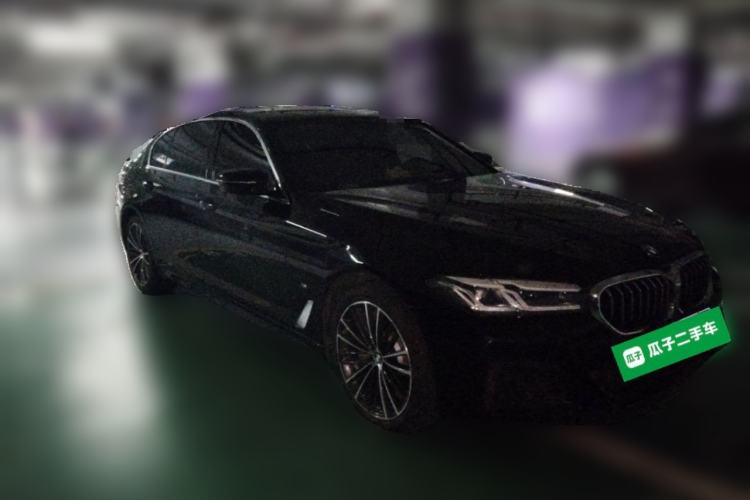 Used BMW 5 Series 2023 530Li Leading Model M Sport Package Front Right 45 Deg