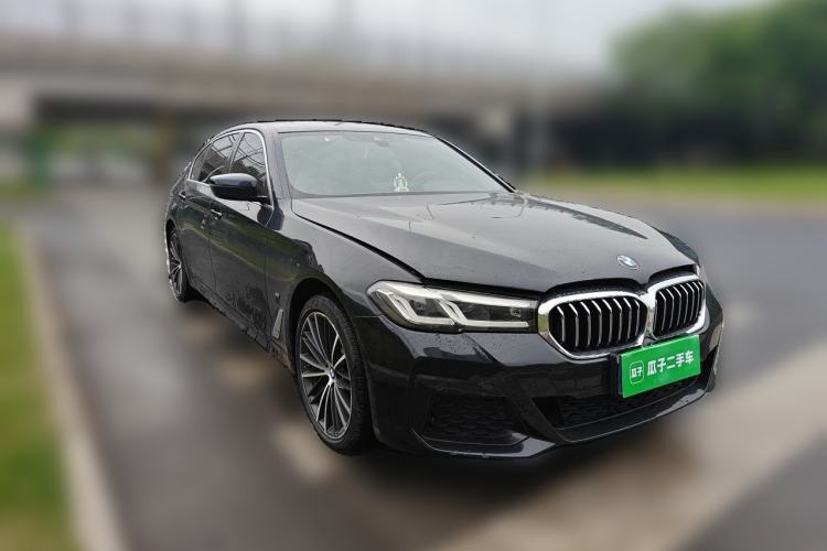 Used BMW 5 Series 2023 530Li Leading Model M Sport Package Front Right 45 Deg