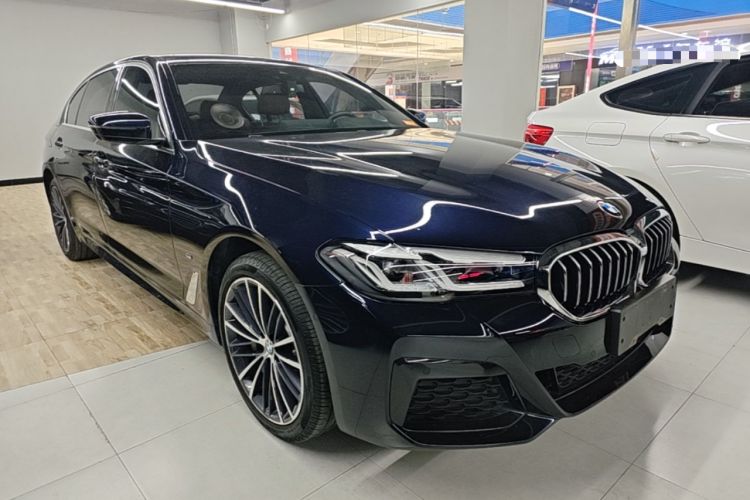 Used BMW 5 Series 2023 530Li Leading Model M Sport Package Front Right 45 Deg