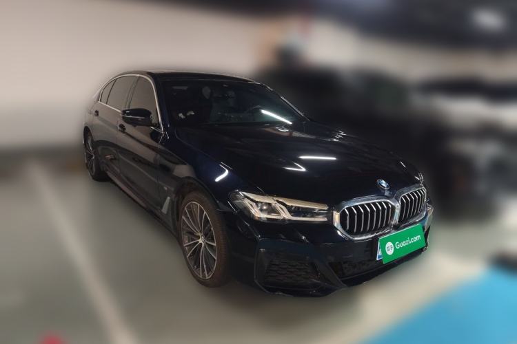 Used BMW 5 Series 2023 530Li Leading Model M Sport Package Front Right 45 Deg