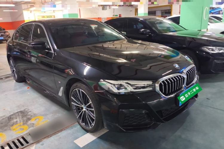 Used BMW 5 Series 2023 530Li Leading Model M Sport Package Front Right 45 Deg