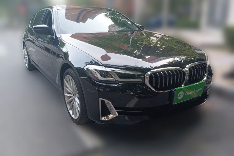 Used BMW 5 Series 2023 530Li xDrive Luxury Package Front Right 45 Deg