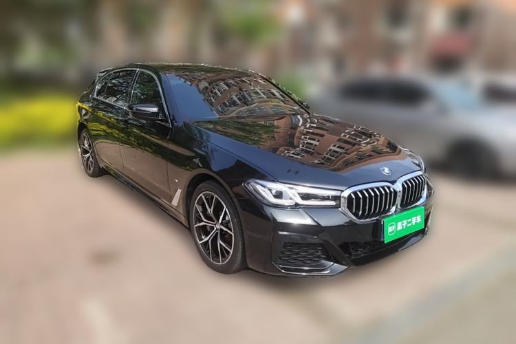 Used BMW 5 Series 2023 Restyled 530Li Luxury Edition M Sport Package Front Right 45 Deg