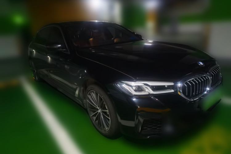 Used BMW 5 Series 2023 Restyled 530Li Leading Edition M Sport Package Front Right 45 Deg