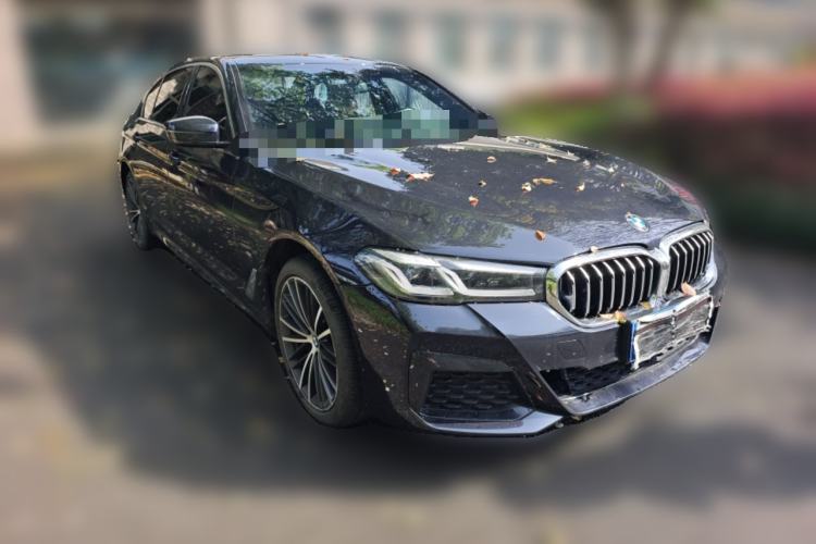 Used BMW 5 Series 2023 530Li Leading Model M Sport Package Front Right 45 Deg