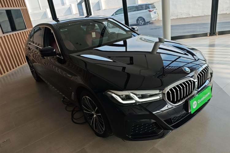 Used BMW 5 Series 2023 Restyled 530Li Leading Edition M Sport Package Front Right 45 Deg