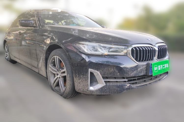 Used BMW 5 Series 2023 530Li Leading Edition Luxury Package Front Right 45 Deg