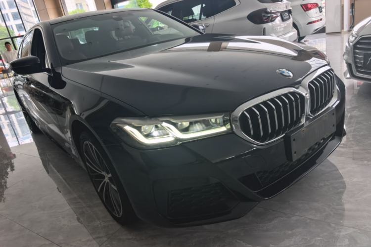 Used BMW 5 Series 2023 530Li Leading Model M Sport Package Front Right 45 Deg