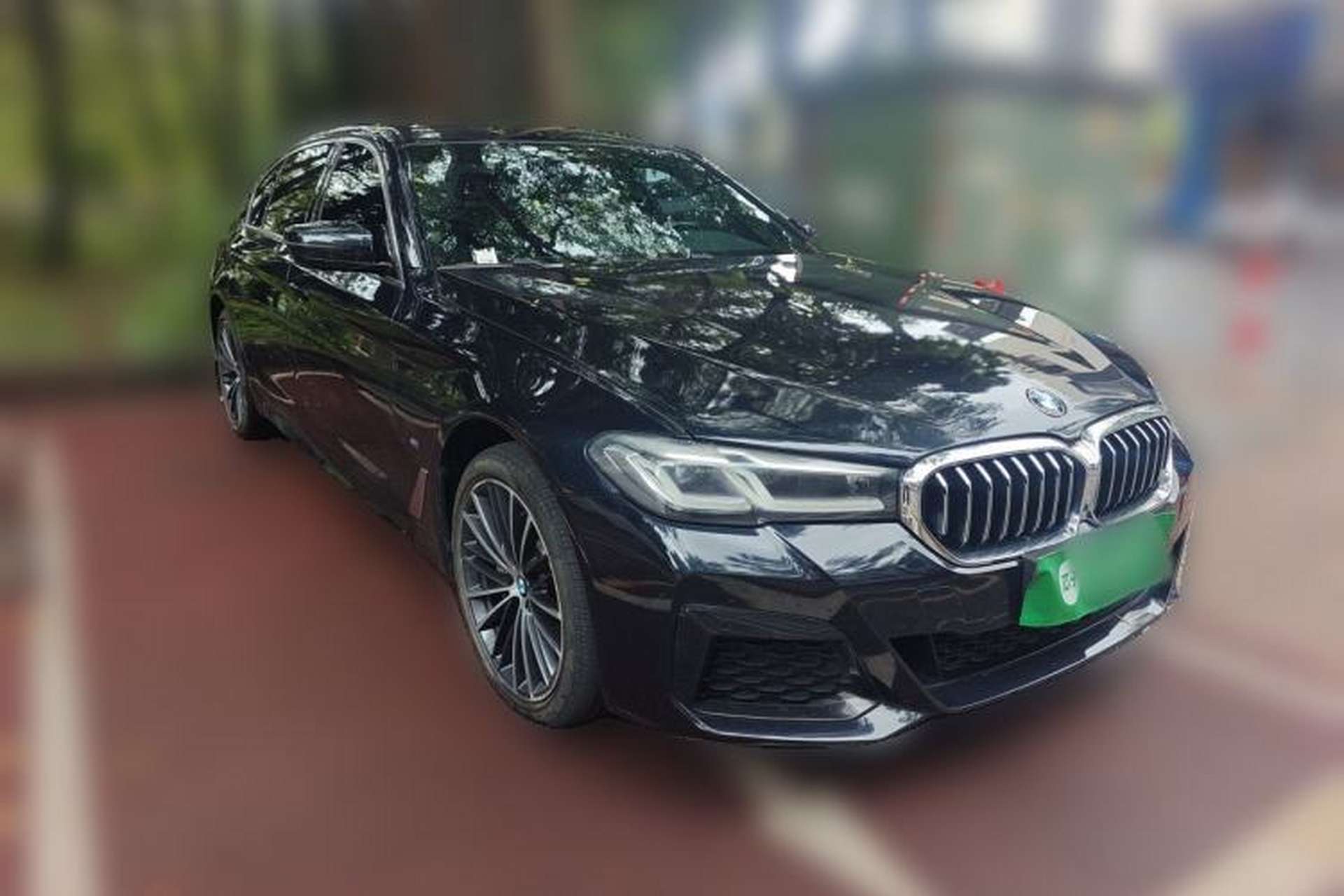 Used BMW 5 Series 2023 530Li Leading Model M Sport Package Front Right 45 Deg