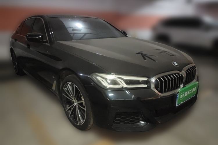 Used BMW 5 Series 2023 530Li Leading Model M Sport Package Front Right 45 Deg