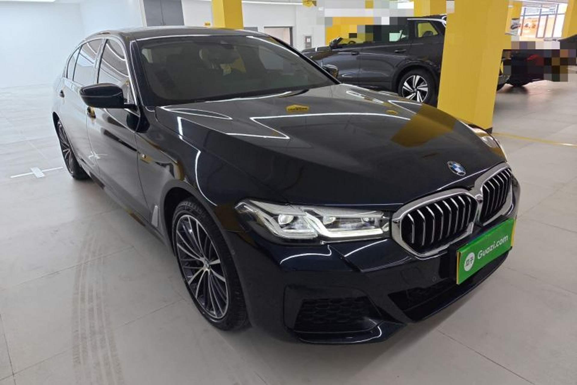 Used BMW 5 Series 2023 530Li Leading Model M Sport Package Front Right 45 Deg