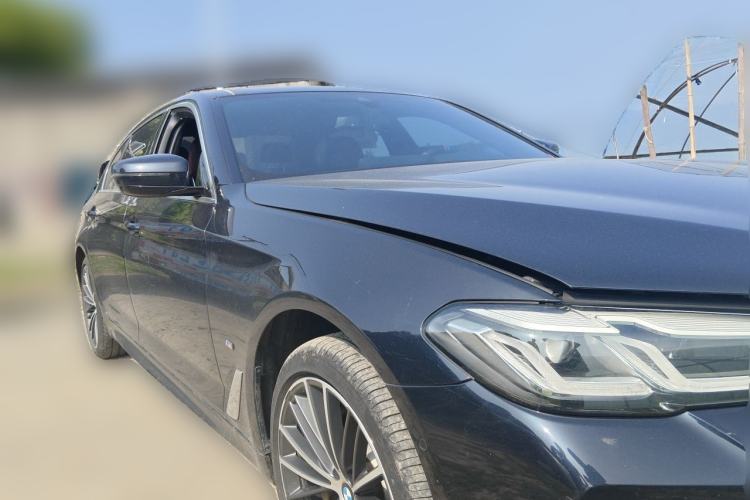 Used BMW 5 Series 2023 530Li Leading Model M Sport Package Front Right 45 Deg