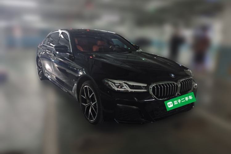 Used BMW 5 Series 2023 530Li Luxury Edition M Sport Package Front Right 45 Deg