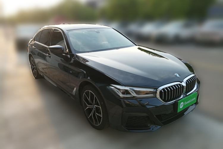 Used BMW 5 Series 2023 530Li Luxury Edition M Sport Package Front Right 45 Deg