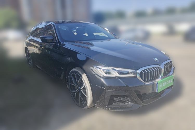 Used BMW 5 Series 2023 530Li Luxury Edition M Sport Package Front Right 45 Deg