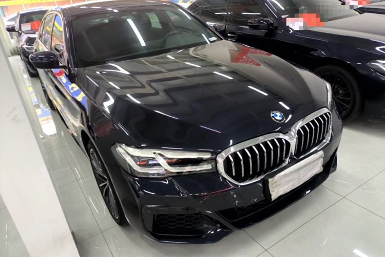 Used BMW 5 Series 2023 530Li Leading Model M Sport Package Front Right 45 Deg