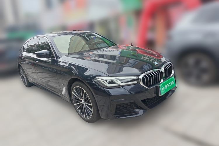 Used BMW 5 Series 2023 530Li Leading Model M Sport Package Front Right 45 Deg