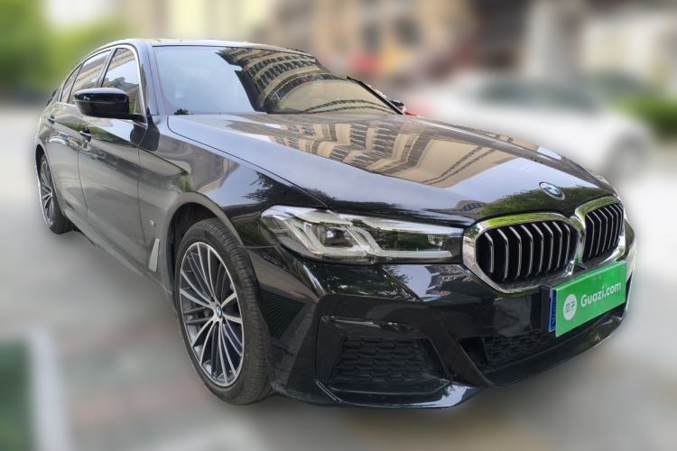 Used BMW 5 Series 2023 530Li Leading Edition Luxury Package Front Right 45 Deg