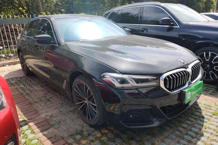 Used BMW 5 Series 2023 530Li Leading Model M Sport Package Front Right 45 Deg
