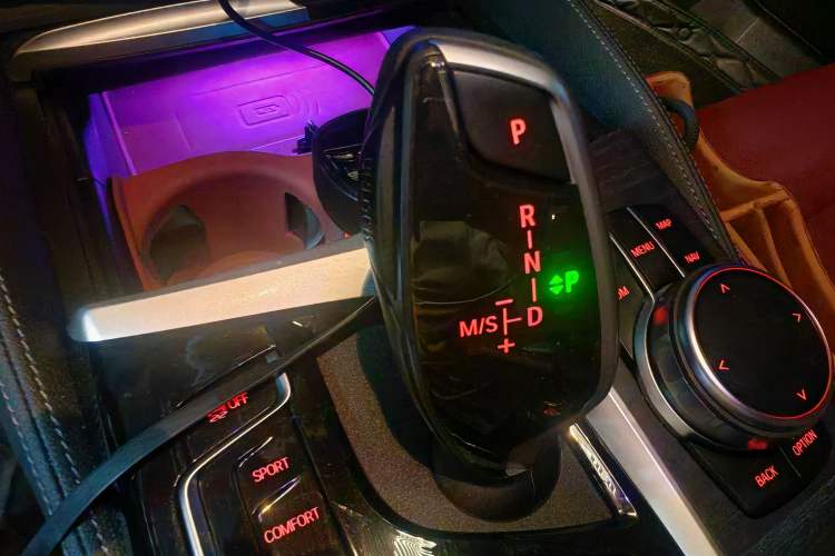 Used BMW 5 Series 2023 530Li Leading Model M Sport Package Gear Lever