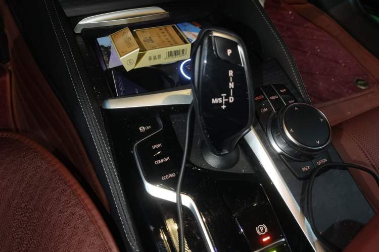Used BMW 5 Series 2023 530Li Leading Model M Sport Package Gear Lever