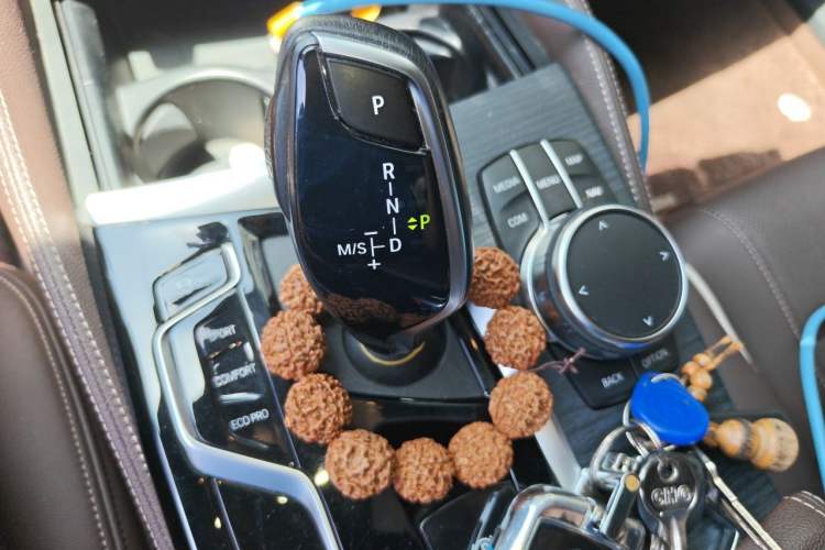 Used BMW 5 Series 2023 530Li xDrive M Sport Package Gear Lever