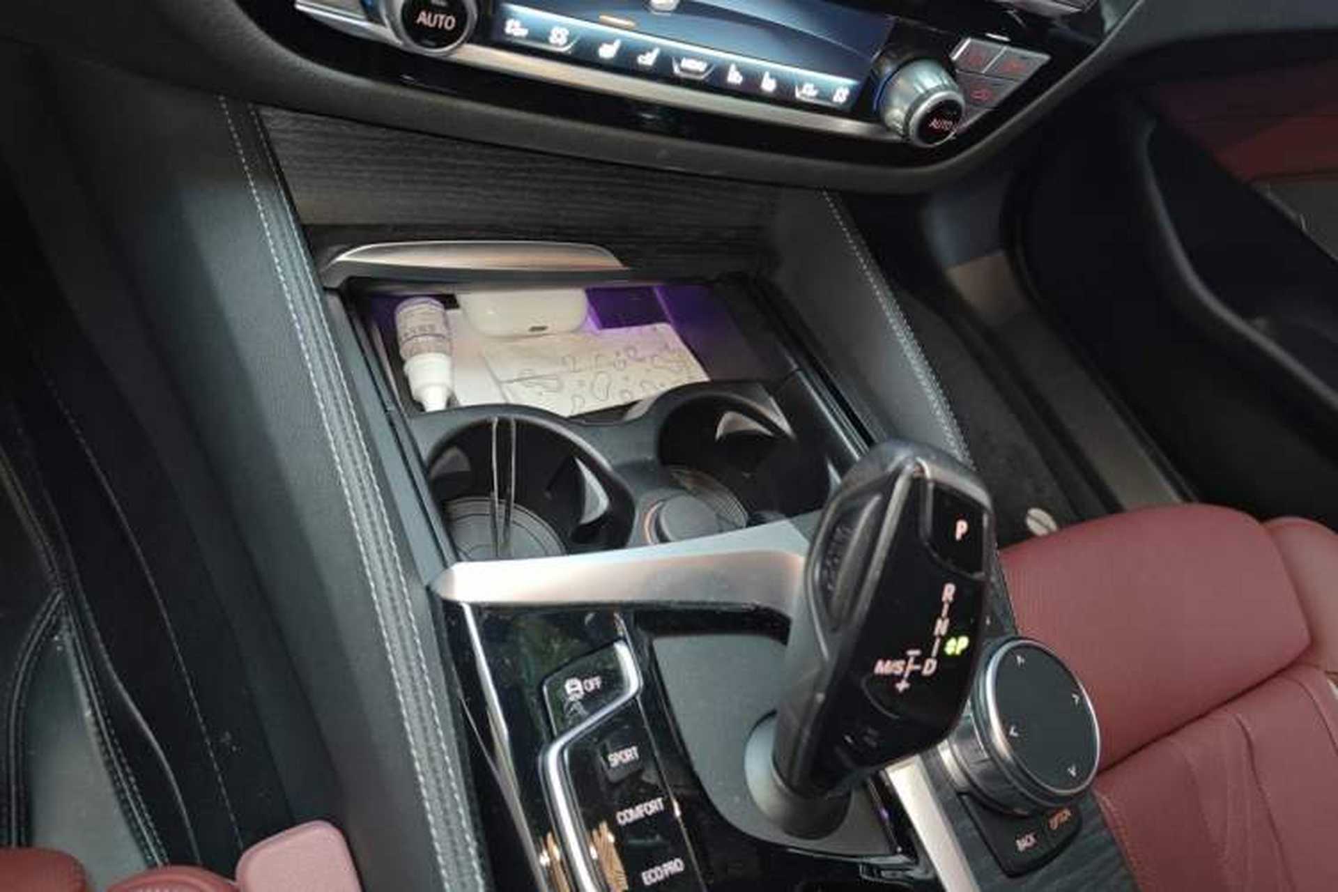 Used BMW 5 Series 2023 530Li Luxury Edition M Sport Package Gear Lever