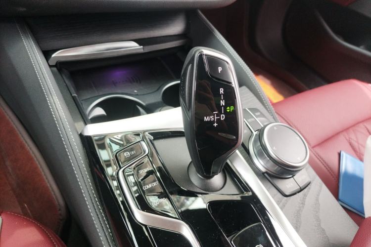Used BMW 5 Series 2023 530Li Leading Model M Sport Package Gear Lever