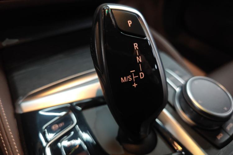 Used BMW 5 Series 2023 Restyled 530Li Leading Edition M Sport Package Gear Lever