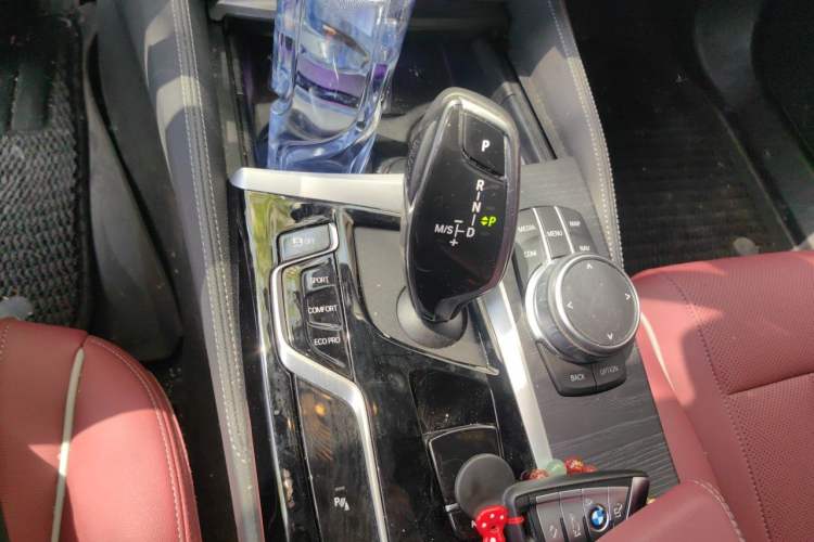 Used BMW 5 Series 2023 Restyled 530Li Leading Edition M Sport Package Gear Lever