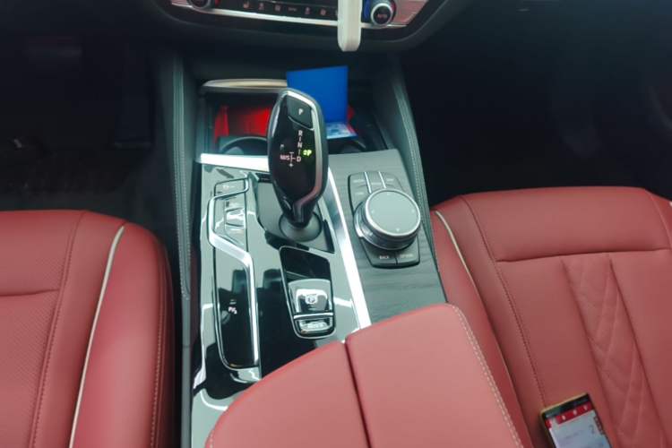 Used BMW 5 Series 2023 530Li Leading Model M Sport Package Gear Lever