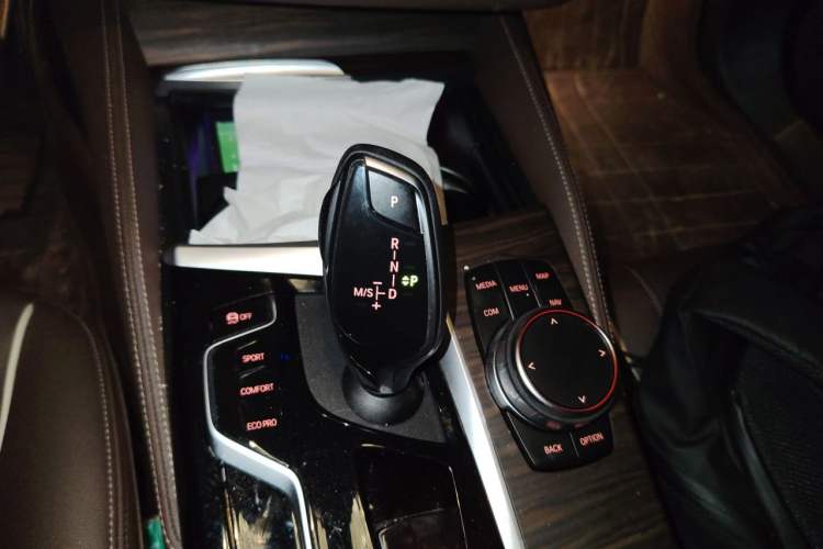 Used BMW 5 Series 2023 530Li Leading Edition Luxury Package Gear Lever