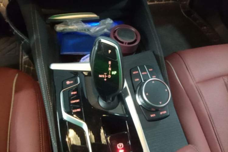 Used BMW 5 Series 2023 Restyled 530Li Leading Edition M Sport Package Gear Lever