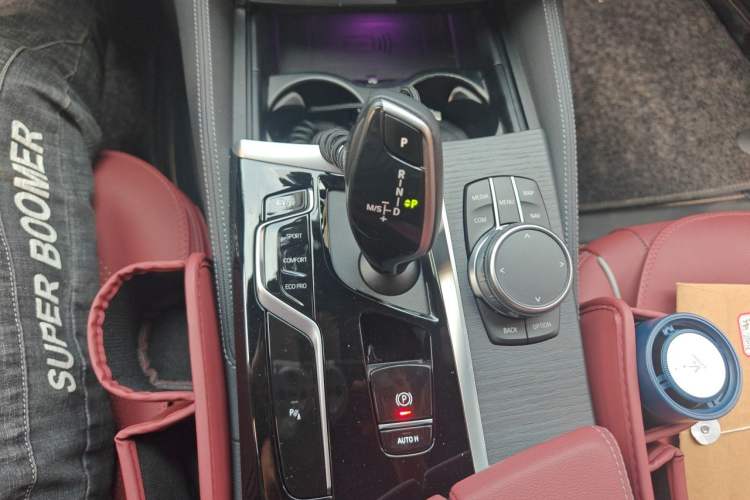 Used BMW 5 Series 2023 530Li Leading Model M Sport Package Gear Lever