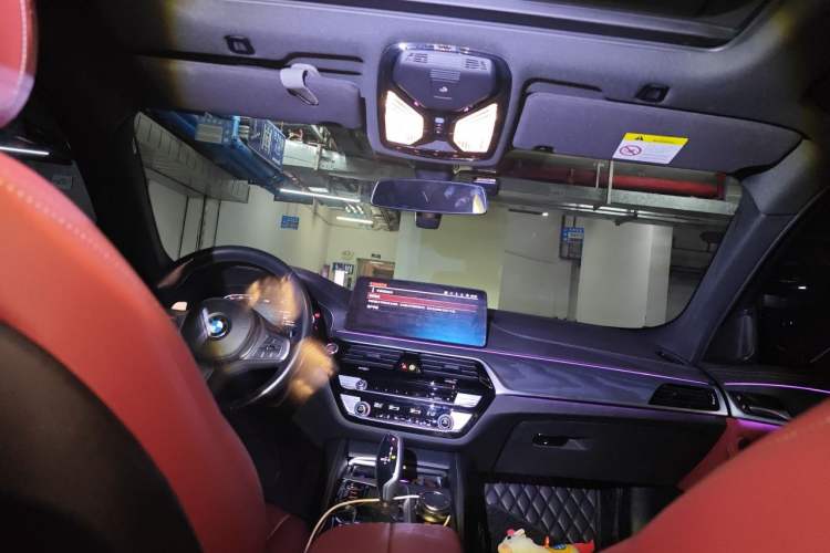 Used BMW 5 Series 2023 530Li Leading Model M Sport Package Headliner
