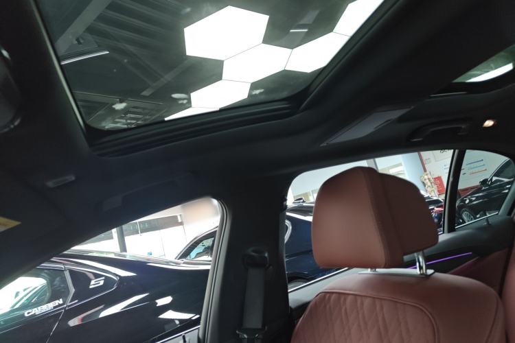 Used BMW 5 Series 2023 530Li Luxury Edition M Sport Package Headliner