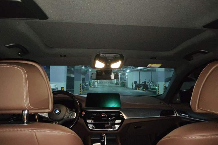 Used BMW 5 Series 2023 530Li Luxury Edition M Sport Package Headliner