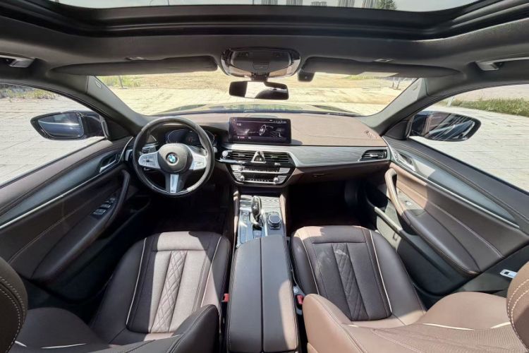 Used BMW 5 Series 2023 530Li xDrive M Sport Package Interior 1
