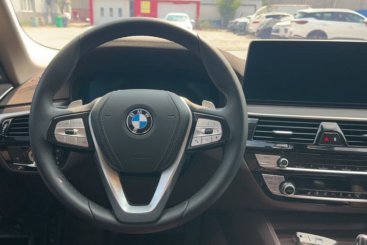 Used BMW 5 Series 2023 530Li Leading Edition Luxury Package Interior 1