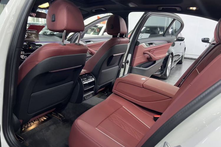 Used BMW 5 Series 2023 Restyled 530Li Leading Edition M Sport Package Interior 11