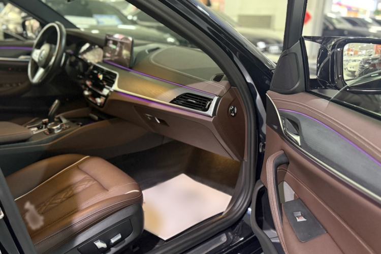 Used BMW 5 Series 2023 530Li Leading Model M Sport Package Interior 2