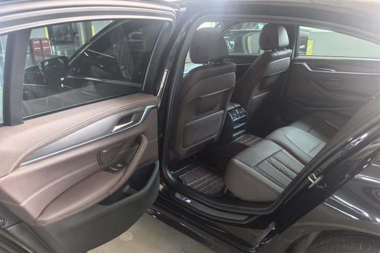 Used BMW 5 Series 2023 530Li Leading Model M Sport Package Interior 2