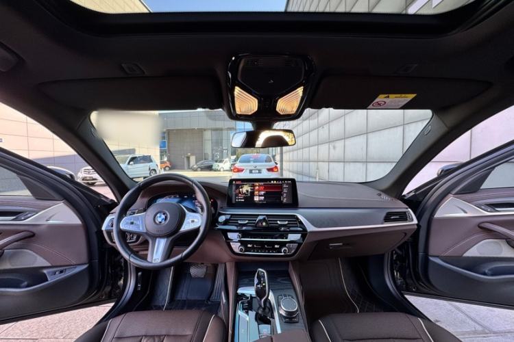Used BMW 5 Series 2023 530Li Leading Model M Sport Package Interior 2