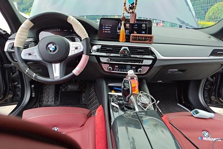 Used BMW 5 Series 2023 530Li Luxury Edition M Sport Package Interior 2