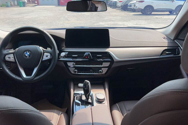 Used BMW 5 Series 2023 530Li Leading Edition Luxury Package Interior 2